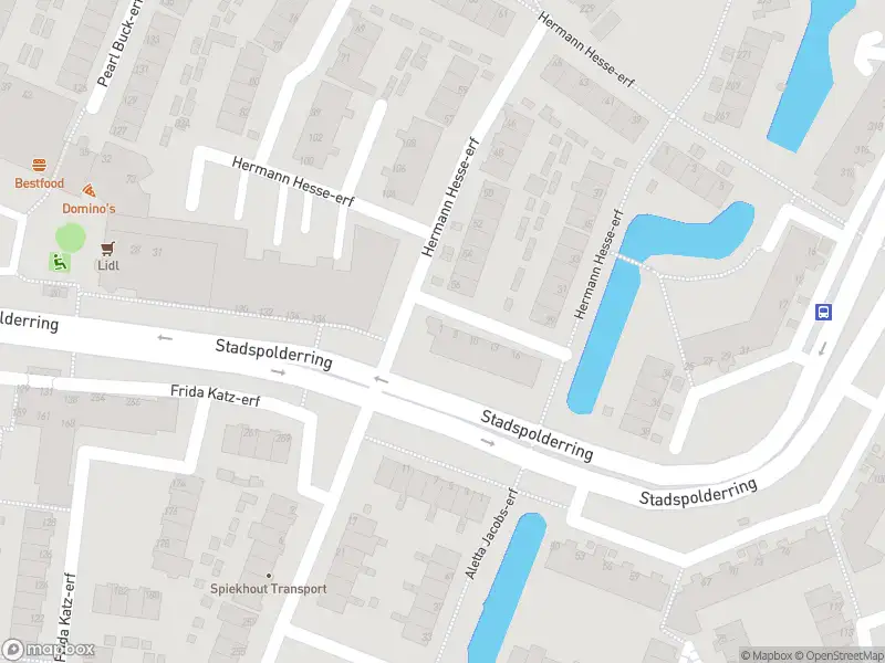 Ambulance met gepaste spoed naar de Hermann Hesse-erf in Dordrecht