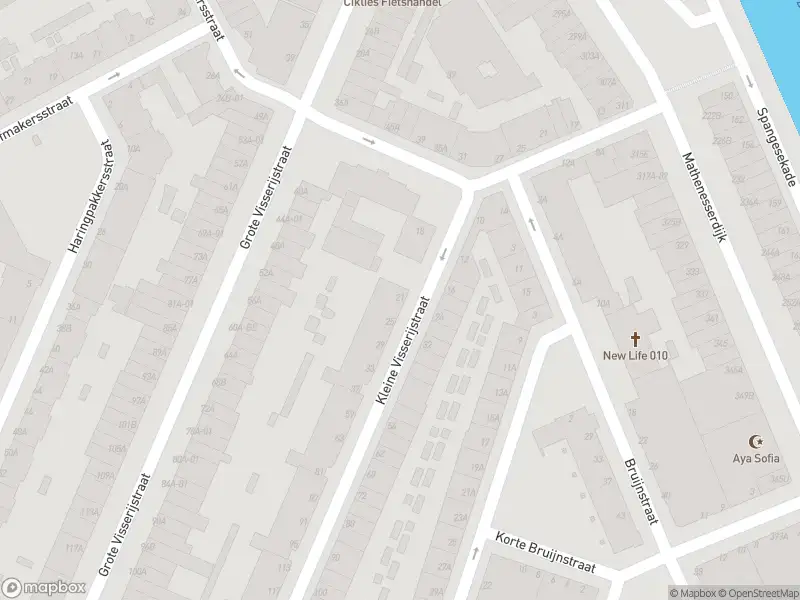 Ambulance met gepaste spoed naar de Kleine Visserijstraat in Rotterdam