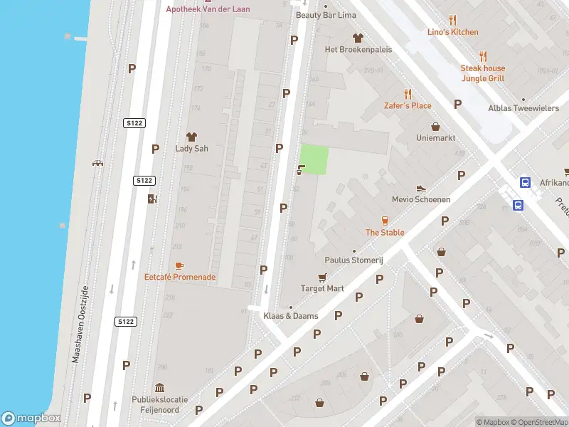 Ambulance met gepaste spoed naar de Herman Costerstraat in Rotterdam