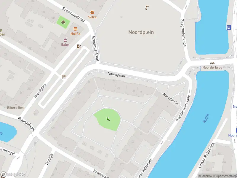 Ambulance met gepaste spoed naar de Noordplein in Rotterdam