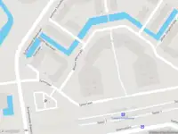 Ambulance met grote spoed naar de Willem Marisrade in Capelle aan den IJssel