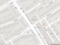 Ambulance met gepaste spoed naar de Van Linden Van den Heuvellsingel in Vlaardingen