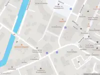 Ambulance met grote spoed naar de Kees de Groenplein in Spijkenisse