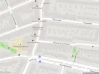 Ambulance met gepaste spoed naar de Pioenstraat in Leiden