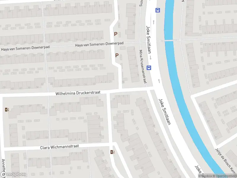 Ambulance met gepaste spoed naar de Wilhelmina Druckerstraat in Spijkenisse