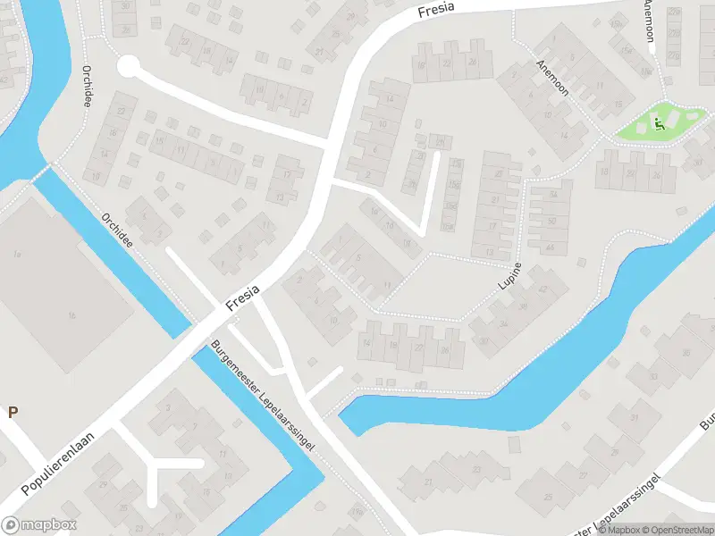 Ambulance met gepaste spoed naar de Lupine in Krimpen aan den IJssel