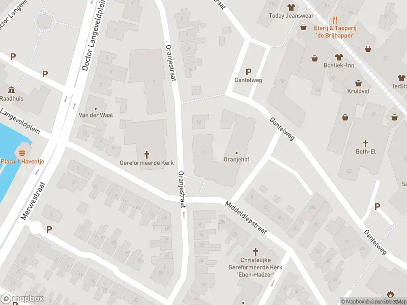 Ambulance met grote spoed naar de Oranjehof in Sliedrecht