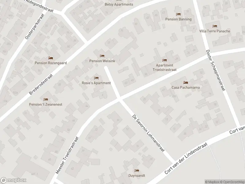 Ambulance met grote spoed naar de De Savornin Lohmanstraat in Zandvoort