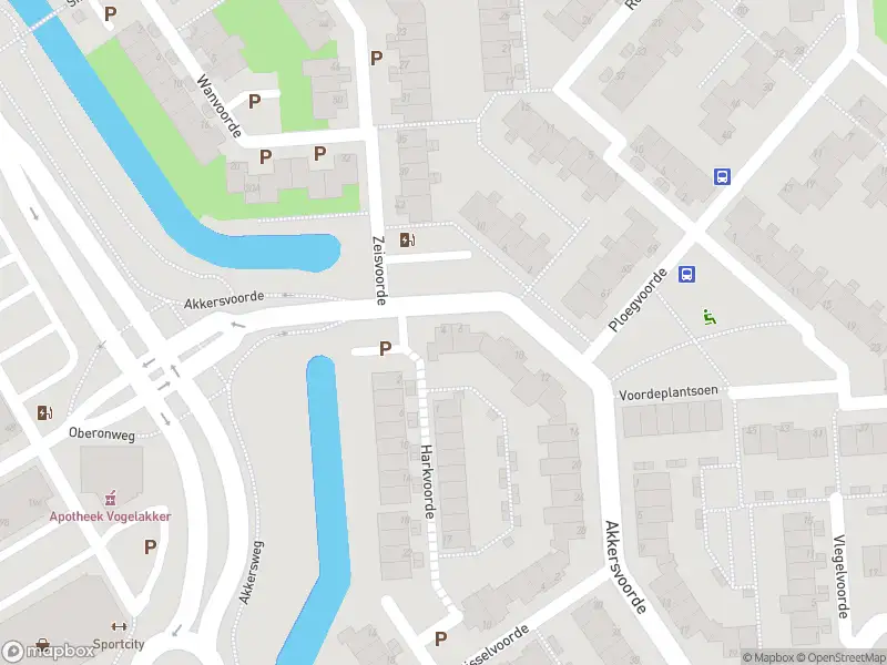 Ambulance met grote spoed naar de Akkersvoorde in Spijkenisse