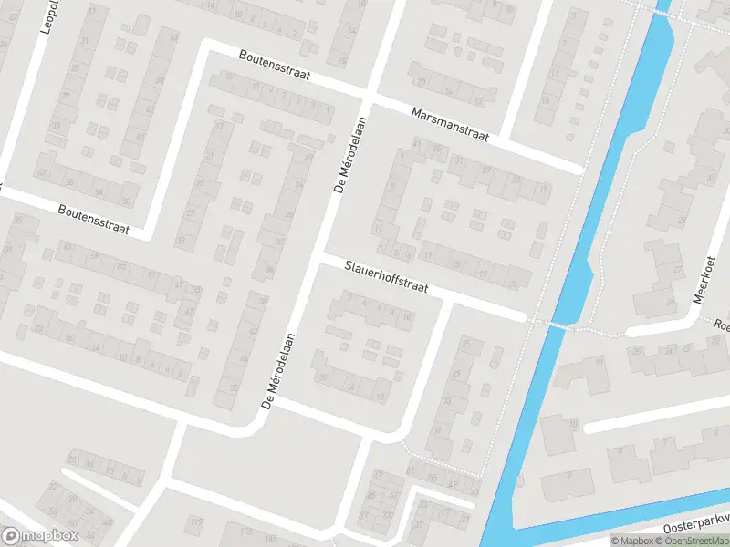 Ambulance met grote spoed naar de Slauerhoffstraat in Ridderkerk