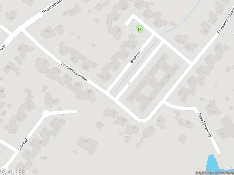 Brandweer met grote spoed naar de Beekhof in Prinsenbeek vanwege gebouwbrand