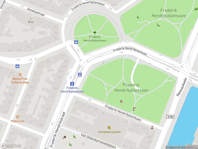 Ambulance met grote spoed naar de Frederik Hendrikplantsoen in Amsterdam