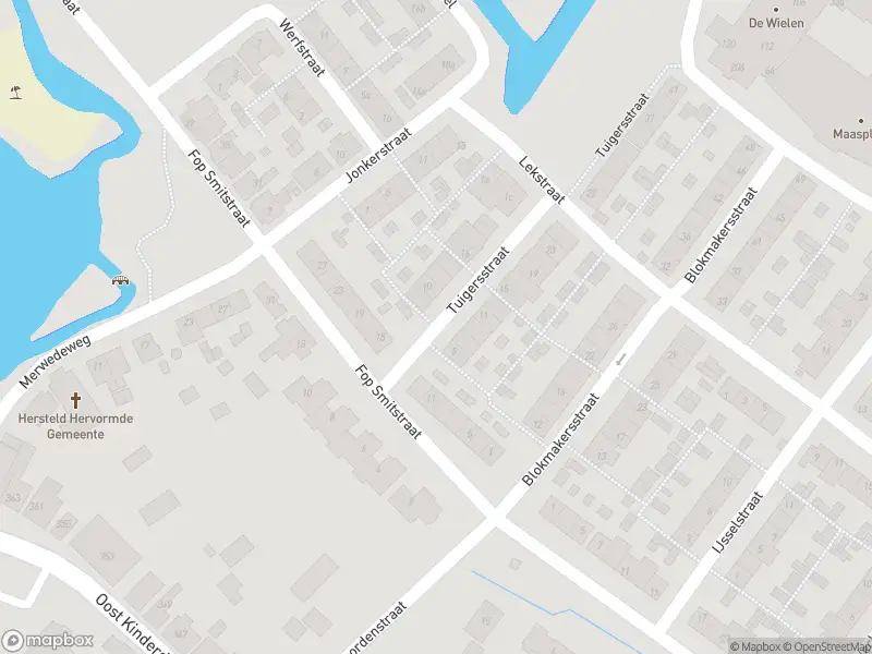 Ambulance met grote spoed naar de Tuigersstraat in Alblasserdam