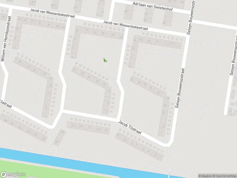 Ambulance met grote spoed naar de Homme Hettingastraat in Amsterdam