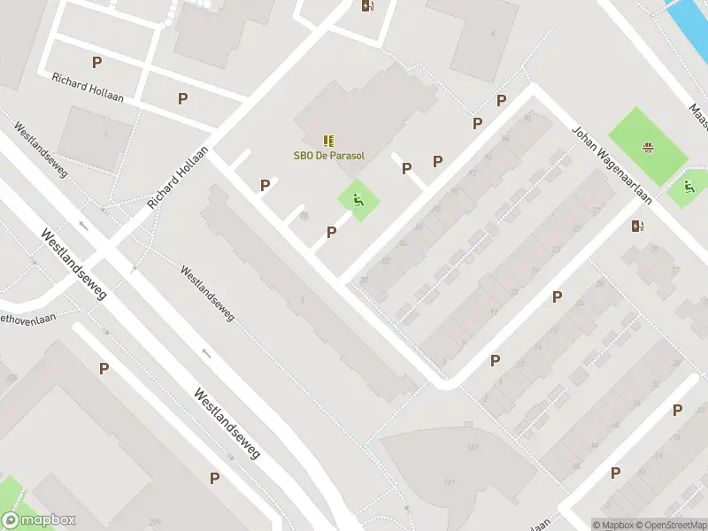 Ambulance met grote spoed naar de Willem Pijperplein in Maassluis