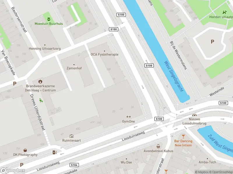 Ambulance met grote spoed naar de Noord West Buitensingel in 's-Gravenhage