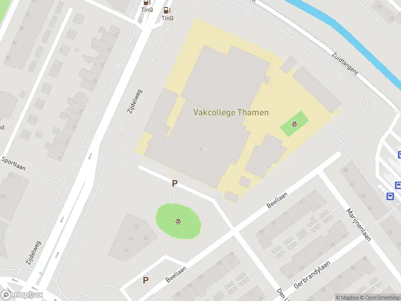 Ambulance met grote spoed naar de Den Uyllaan in Uithoorn