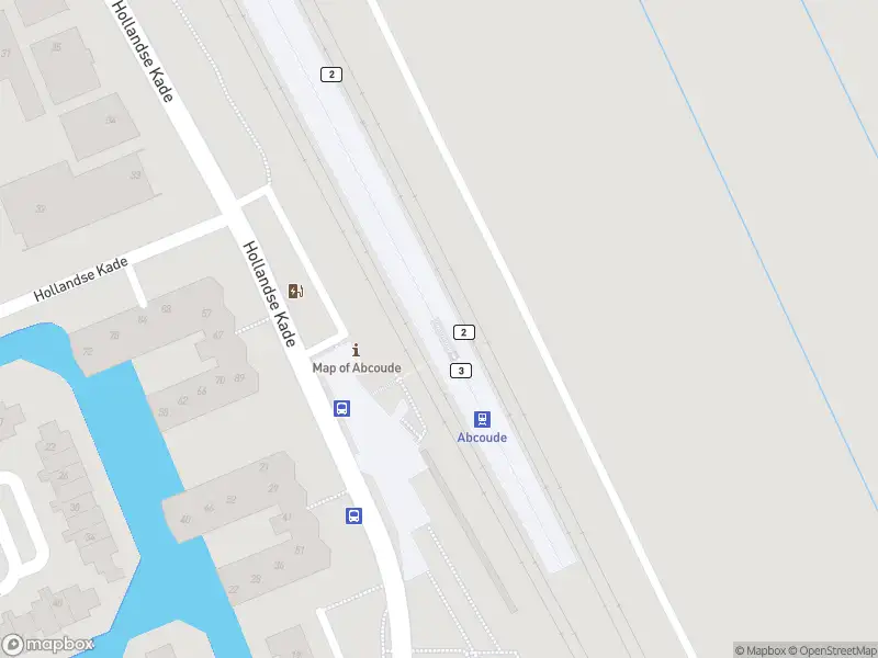 Ambulance met grote spoed naar de Geinplein in Abcoude