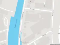 Ambulance met grote spoed naar de Overschieseweg in Rotterdam