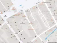 Brandweer met grote spoed naar de Marktstraat in Apeldoorn vanwege gebouwbrand