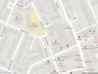 Ambulance met gepaste spoed naar de Julianastraat in Rhoon