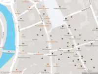 Brandweer met gepaste spoed naar de Marktstraat in Roermond vanwege afhijsen patient