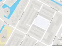 Ambulance met gepaste spoed naar de De Drentsehof in Alblasserdam