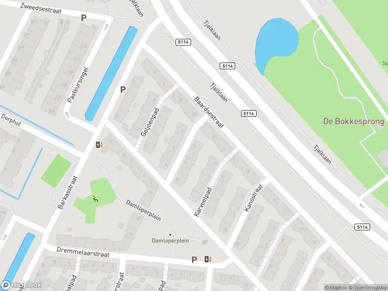 Ambulance met grote spoed naar de Botterstraat in Rotterdam