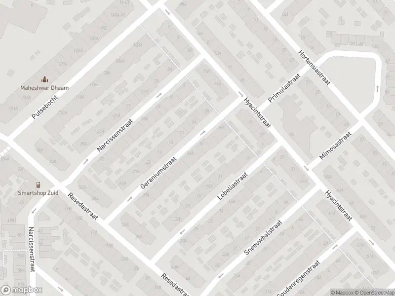 Ambulance met grote spoed naar de Geraniumstraat in Rotterdam