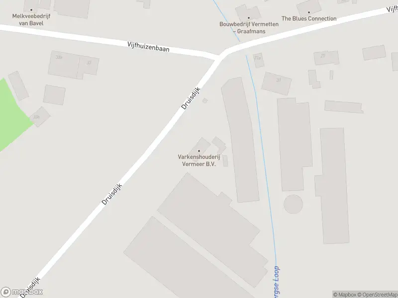 Brandweer met grote spoed naar de Druisdijk in Riel vanwege voertuigbrand