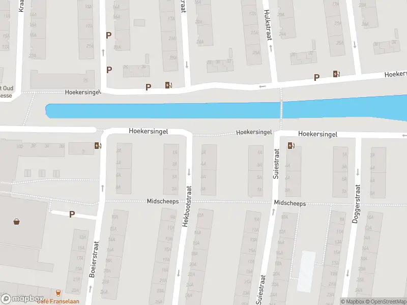 Ambulance met grote spoed naar de Hekbootstraat in Rotterdam