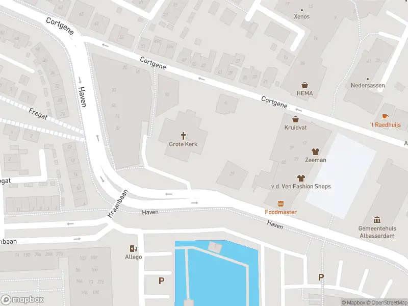 Ambulance met grote spoed naar de Cortgene in Alblasserdam