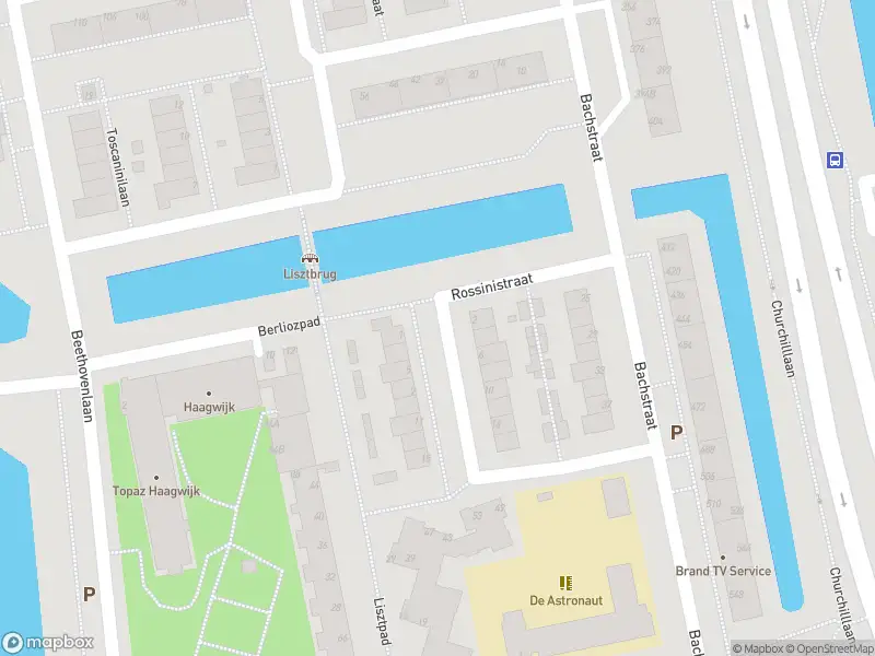 Ambulance met grote spoed naar de Rossinistraat in Leiden