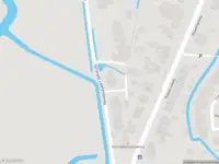 Ambulance met grote spoed naar de Verlengde Lagelandseweg in Hellevoetsluis