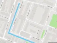 Ambulance met grote spoed naar de Sint-Jorisveld in Haarlem