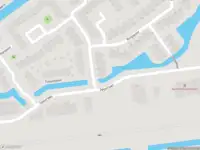 Ambulance met gepaste spoed naar de Ringspoor in Capelle aan den IJssel