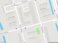 Ambulance met gepaste spoed naar de Hendrick Staetsweg in Rotterdam