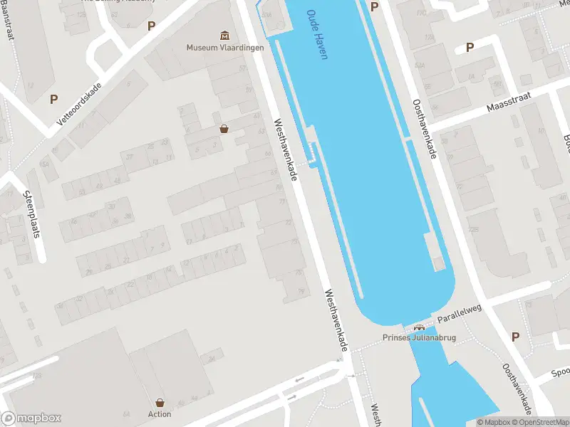 Ambulance met grote spoed naar de Westhavenkade in Vlaardingen