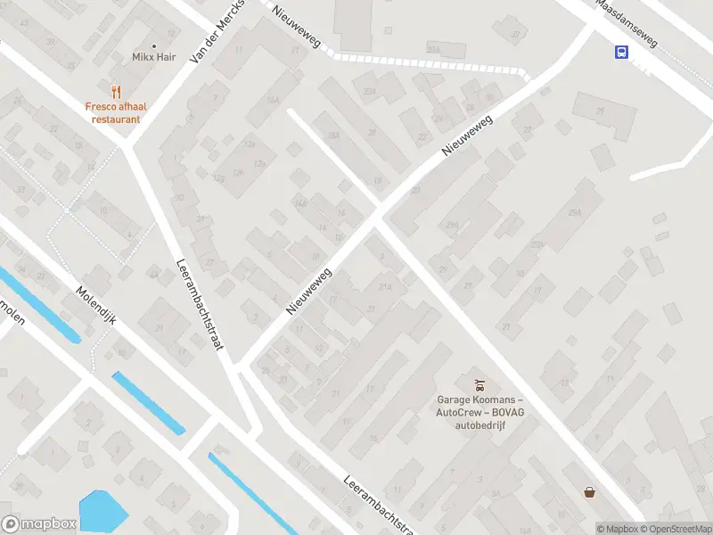 Ambulance met grote spoed naar de Nieuweweg in 's-Gravendeel