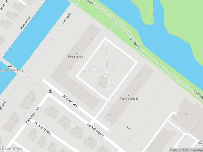 Traumahelikopter met grote spoed naar de Adigestroom in Zoetermeer