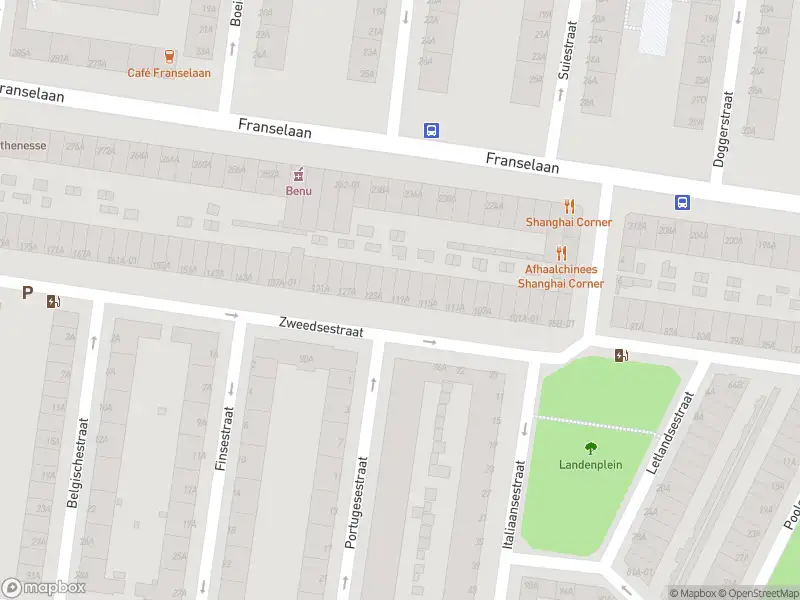 Ambulance met grote spoed naar de Zweedsestraat in Rotterdam