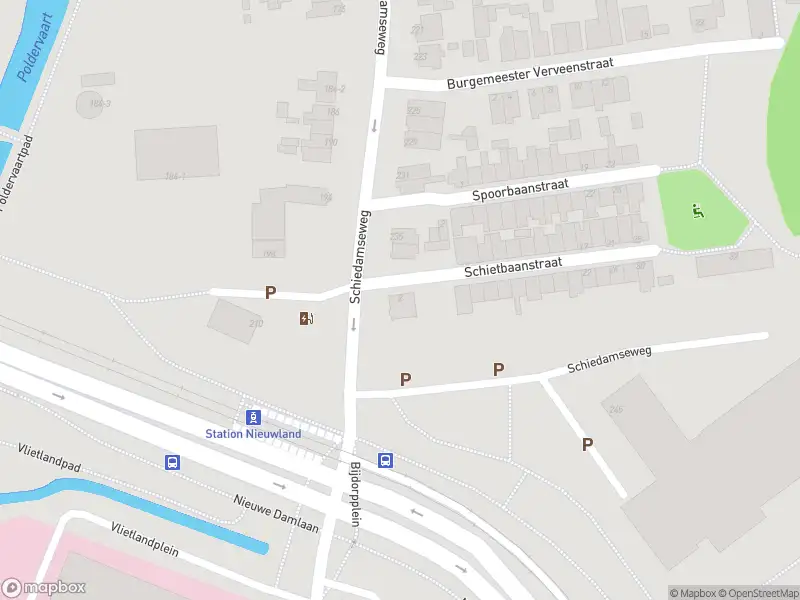 Ambulance met grote spoed naar de Schietbaanstraat in Schiedam