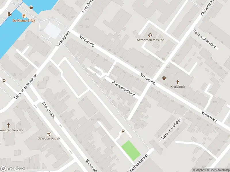 Ambulance met gepaste spoed naar de Vriesepoortshof in Dordrecht