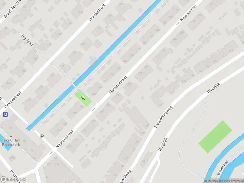 Ambulance met grote spoed naar de Nassaustraat in Ridderkerk