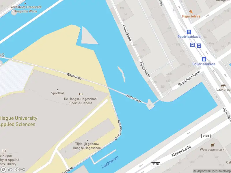 Politie met grote spoed naar de Fijnjekade in 's-Gravenhage vanwege personen te water