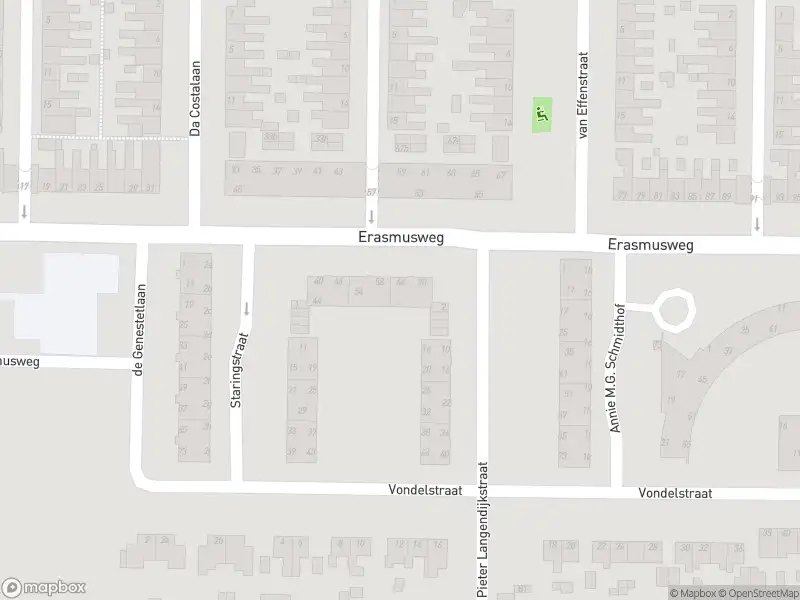 Brandweer met gepaste spoed naar de Reviusstraat in Hoogezand