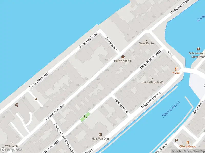 Ambulance met grote spoed naar de Binnen Walevest in Dordrecht