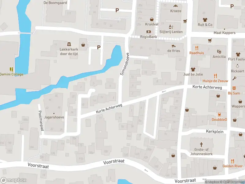 Ambulance met grote spoed naar de Korte Achterweg in Lekkerkerk