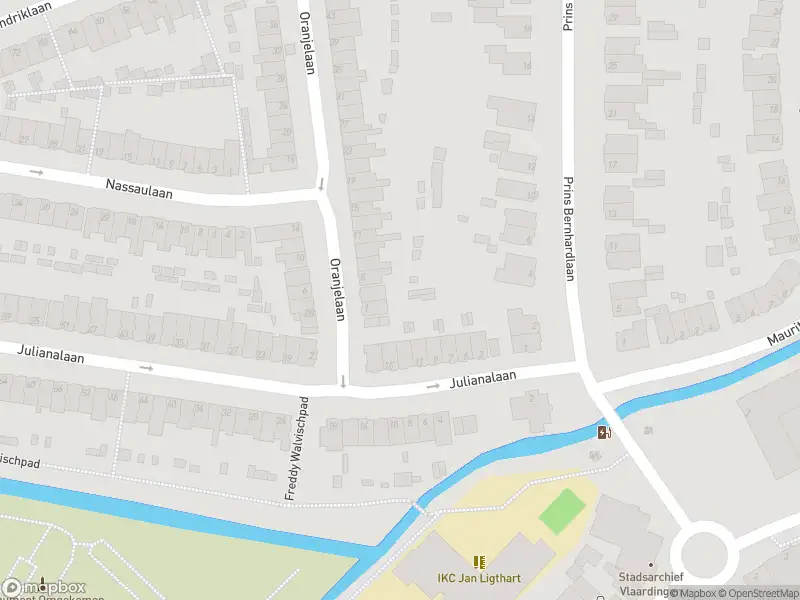 Brandweer en politie met grote spoed naar de Mauritssingel in Vlaardingen vanwege middelgrote brand