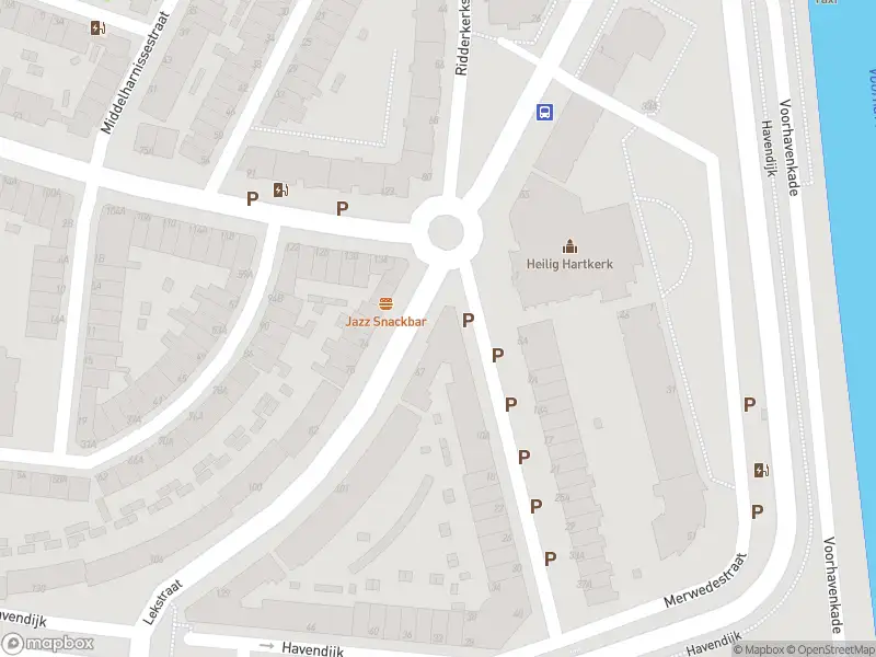 Ambulance met gepaste spoed naar de Lekstraat in Schiedam